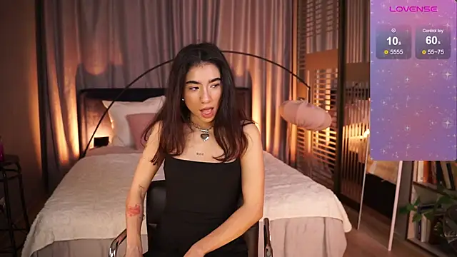 Snapshot of YokoKoko_ chatting on November 23, 2025, 5:39 am YokoKoko online show from November 23, 2025, 5:39 am