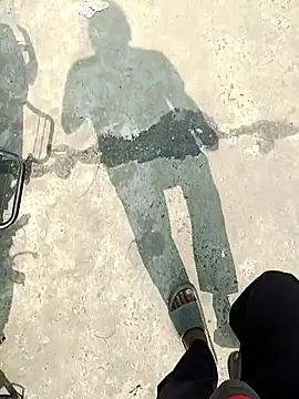 Snapshot of hemcrazy chatting on December 21, 2025, 6:04 am hemcrazy online show from December 21, 2025, 6:04 am