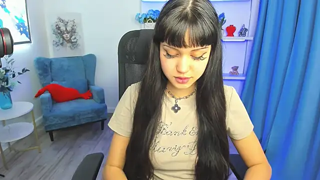 TiffanyYounge online show from March 16, 2026, 12:31 pm