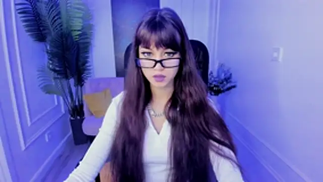 Snapshot of TiffanyYounge chatting on November 6, 2025, 12:09 pm TiffanyYounge online show from November 6, 2025, 12:09 pm