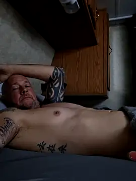 moonbeam37 online show from October 6, 2025, 5:19 am