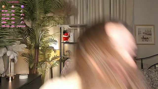 ThelmaJusto online show from March 12, 2026, 3:38 pm