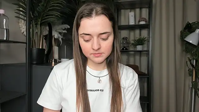 Snapshot of ThelmaJusto chatting on November 20, 2025, 5:13 pm ThelmaJusto online show from November 20, 2025, 5:13 pm