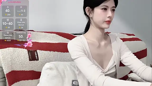 Snapshot of Nuomio chatting on May 14, 2026, 7:22 pm Nuomio online show from May 14, 2026, 7:22 pm