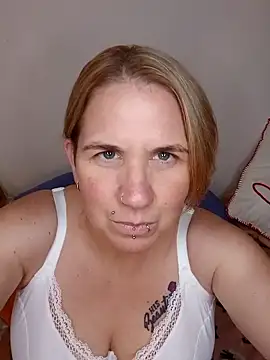 Snapshot of LaceyWestxx chatting on November 12, 2025, 6:12 pm LaceyWestxx online show from November 12, 2025, 6:12 pm