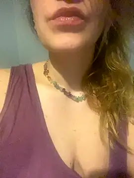 Snapshot of melisss2 chatting on November 2, 2025, 4:12 pm melisss2 online show from November 2, 2025, 4:12 pm