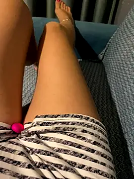 Snapshot of melisss2 chatting on November 21, 2025, 10:09 pm melisss2 online show from November 21, 2025, 10:09 pm