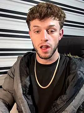 Snapshot of noah_red chatting on October 26, 2025, 3:29 am noah red online show from October 26, 2025, 3:29 am