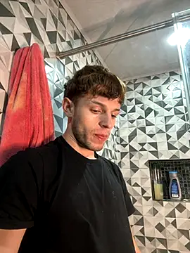 Snapshot of noah_red chatting on October 12, 2025, 2:02 am noah red online show from October 12, 2025, 2:02 am