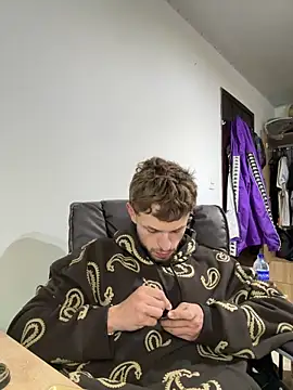 Snapshot of noah_red chatting on December 16, 2025, 2:38 am noah red online show from December 16, 2025, 2:38 am