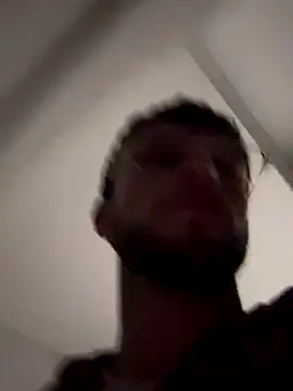 Snapshot of noah_red chatting on November 13, 2025, 5:22 am noah red online show from November 13, 2025, 5:22 am