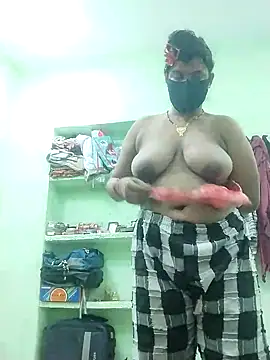 Snapshot of ROSHANI_234 chatting on October 17, 2025, 7:00 am ROSHANI 234 online show from October 17, 2025, 7:00 am