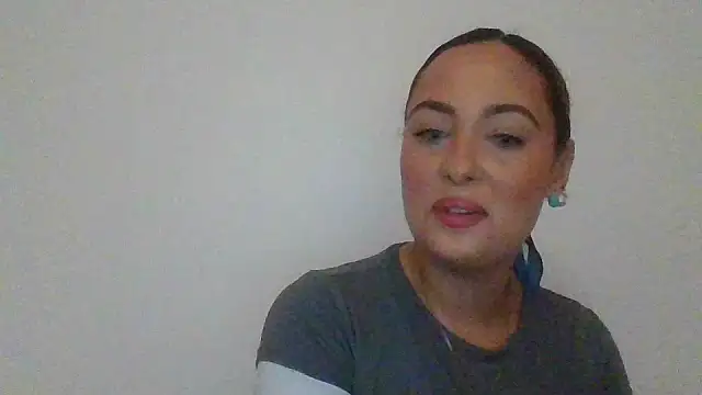 Snapshot of DommeMariaLopez95 chatting on December 5, 2025, 4:49 pm DommeMariaLopez95 online show from December 5, 2025, 4:49 pm