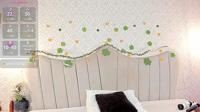 MarcelaCortes online show from March 17, 2026, 9:40 pm