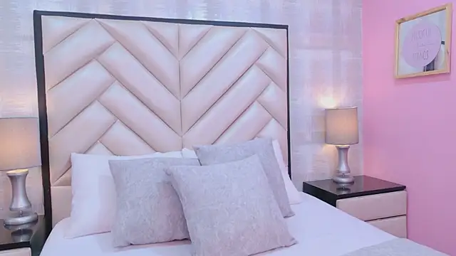 Snapshot of CristalShayy chatting on November 27, 2025, 11:54 am CristalShayy online show from November 27, 2025, 11:54 am