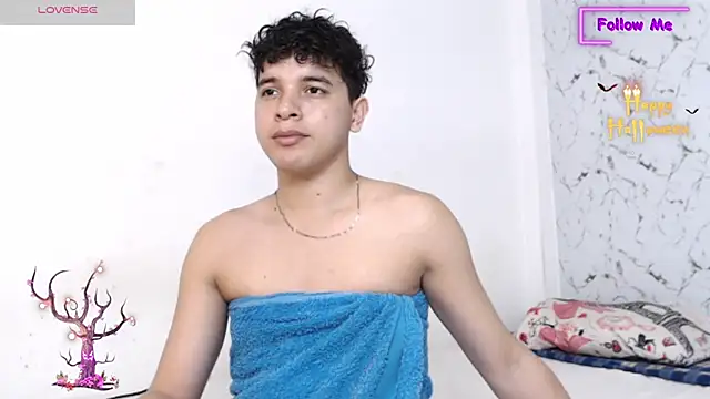 Snapshot of Dominic_king7 chatting on October 26, 2025, 1:39 am Dominic king7 online show from October 26, 2025, 1:39 am