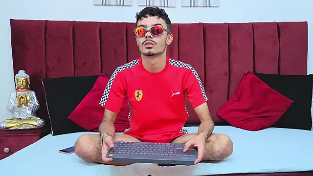 Timothe Evans online show from October 11, 2025, 8:54 pm