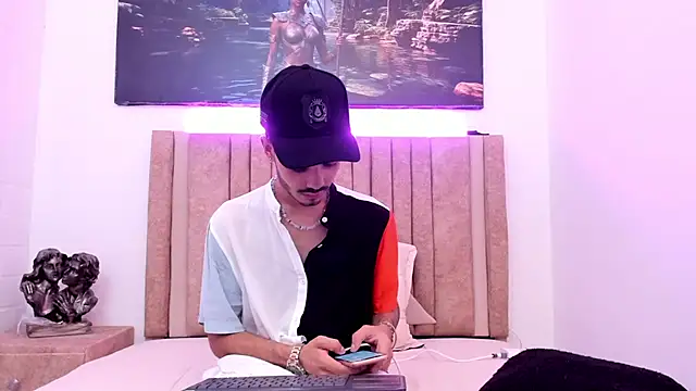 Timothe Evans online show from January 8, 2026, 4:18 am