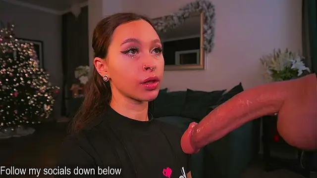 Snapshot of karolineneuer_ chatting on December 1, 2025, 1:17 am karolineneuer online show from December 1, 2025, 1:17 am