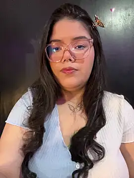 Snapshot of GabrielleMarsh1 chatting on December 5, 2025, 4:22 am GabrielleMarsh1 online show from December 5, 2025, 4:22 am