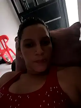 Snapshot of Mariana08andDiego chatting on November 22, 2025, 9:13 pm Mariana08andDiego online show from November 22, 2025, 9:13 pm