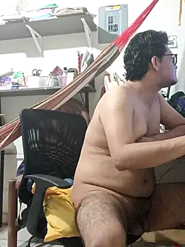 JoseChubby online show from October 6, 2025, 9:37 pm