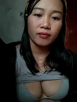 Pii x online show from November 12, 2025, 1:21 am