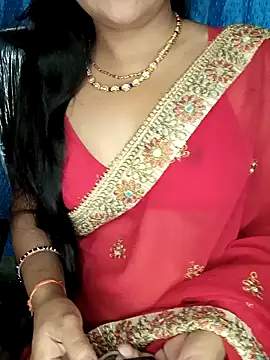 Snapshot of Rashmi_011 chatting on March 28, 2026, 12:44 am Rashmi 011 online show from March 28, 2026, 12:44 am