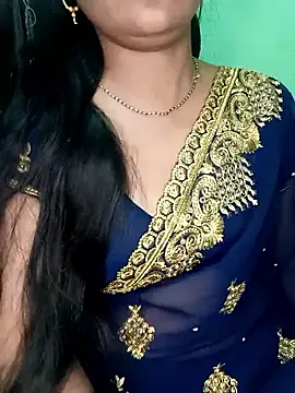 Snapshot of Rashmi_011 chatting on February 24, 2026, 8:04 am Rashmi 011 online show from February 24, 2026, 8:04 am