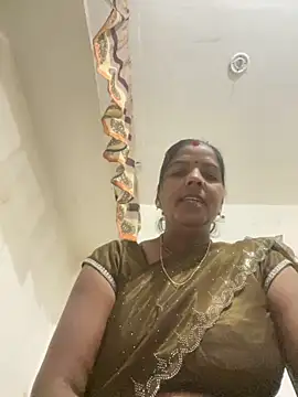 Snapshot of Sapnahot34 chatting on November 6, 2025, 4:05 am Sapnahot34 online show from November 6, 2025, 4:05 am