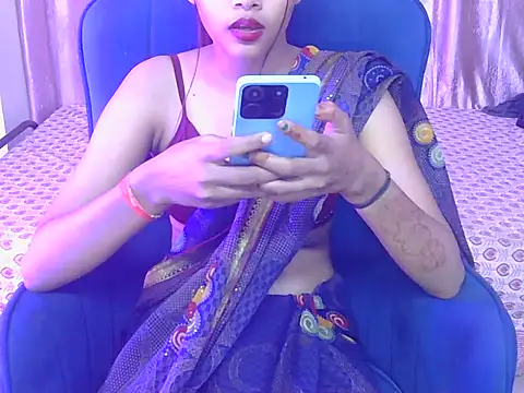 Snapshot of yours-angell chatting on October 25, 2025, 4:44 am yours-angell online show from October 25, 2025, 4:44 am