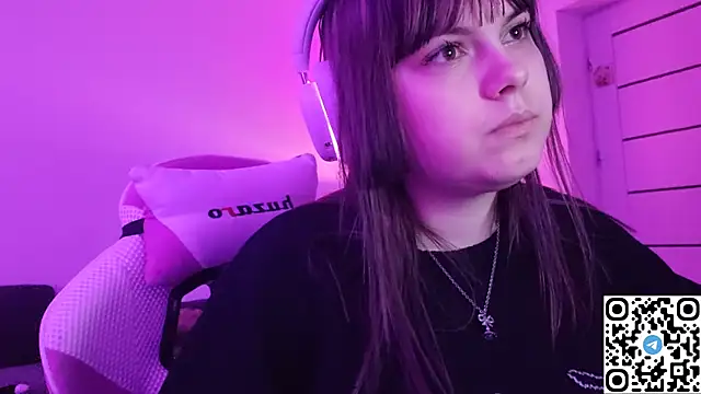 KristiBloom online show from December 20, 2025, 10:56 pm