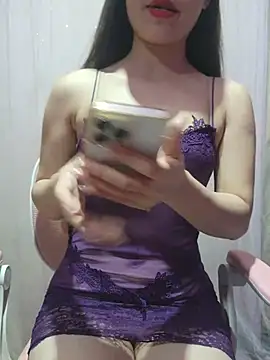 LylyCii6969 online show from August 2, 2026, 2:26 pm