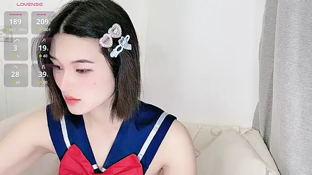 Snapshot of T-TeaR chatting on November 14, 2025, 12:25 am T-TeaR online show from November 14, 2025, 12:25 am