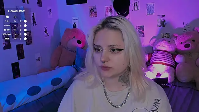 bixxxiz online show from November 17, 2025, 12:20 pm