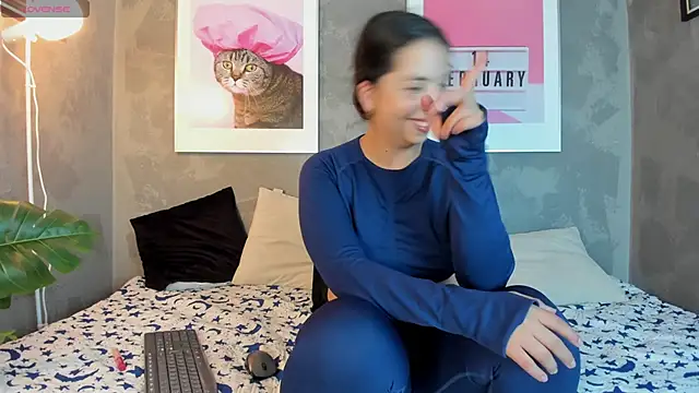 Snapshot of MiaNyxara_dh chatting on November 20, 2025, 7:58 pm MiaNyxara dh online show from November 20, 2025, 7:58 pm