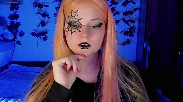 Snapshot of HoneyDazzle chatting on October 19, 2025, 6:21 pm HoneyDazzle online show from October 19, 2025, 6:21 pm