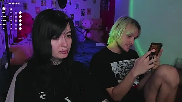 Snapshot of g4tito chatting on December 3, 2025, 8:36 am g4tito online show from December 3, 2025, 8:36 am