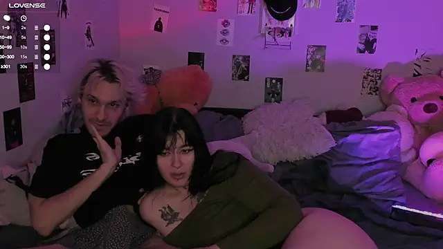 Snapshot of g4tito chatting on November 18, 2025, 4:38 am g4tito online show from November 18, 2025, 4:38 am