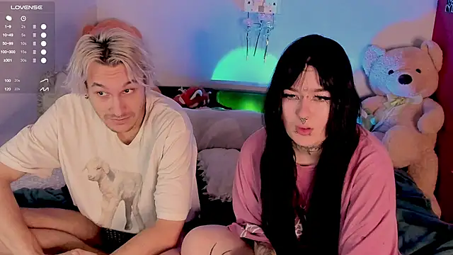 Snapshot of g4tito chatting on October 19, 2025, 4:48 am g4tito online show from October 19, 2025, 4:48 am