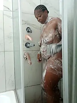 Snapshot of Bigboobsbooty chatting on February 26, 2026, 7:19 am Bigboobsbooty online show from February 26, 2026, 7:19 am