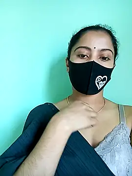 daisy-03 online show from November 12, 2025, 9:13 am