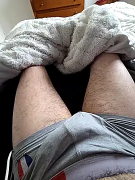 Snapshot of bi5050chaud chatting on December 5, 2025, 2:26 pm bi5050chaud online show from December 5, 2025, 2:26 pm