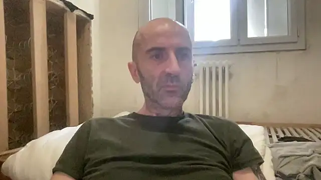 slave44nantes online show from January 19, 2026, 11:14 am