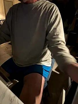 Snapshot of smkbustr chatting on November 29, 2025, 10:54 pm smkbustr online show from November 29, 2025, 10:54 pm