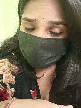 Snapshot of Beautiful_Eye chatting on December 1, 2025, 5:36 pm Beautiful Eye online show from December 1, 2025, 5:36 pm