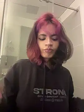 Snapshot of sukulaurens chatting on December 5, 2025, 4:00 am sukulaurens online show from December 5, 2025, 4:00 am