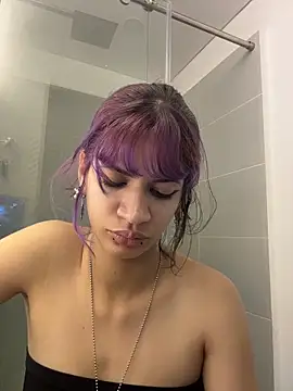 Snapshot of sukulaurens chatting on December 22, 2025, 4:23 am sukulaurens online show from December 22, 2025, 4:23 am