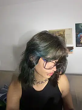 Snapshot of sukulaurens chatting on July 4, 2026, 5:36 am sukulaurens online show from July 4, 2026, 5:36 am