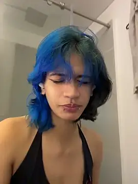 Snapshot of sukulaurens chatting on March 13, 2026, 7:08 pm sukulaurens online show from March 13, 2026, 7:08 pm